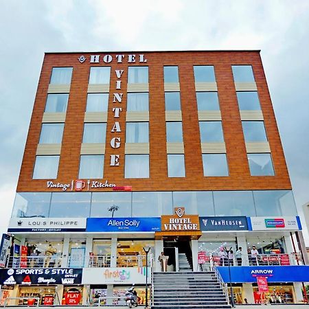 Hotel Vintage Zirakpur Chandigarh 판체쿠라 외부 사진
