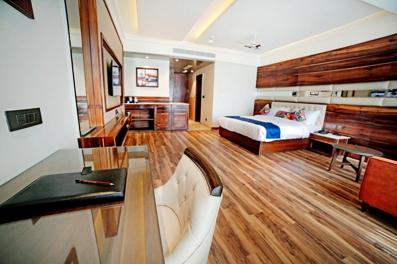 Hotel Vintage Zirakpur Chandigarh 판체쿠라 외부 사진